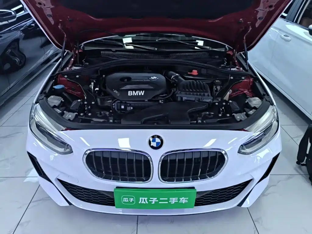 BMW 1 Series 2019 — фото 20