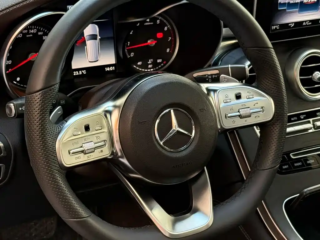 Mercedes-Benz GLC 2019 — фото 3