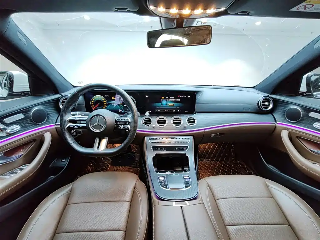 Mercedes-Benz E-Class 2023 — фото 11