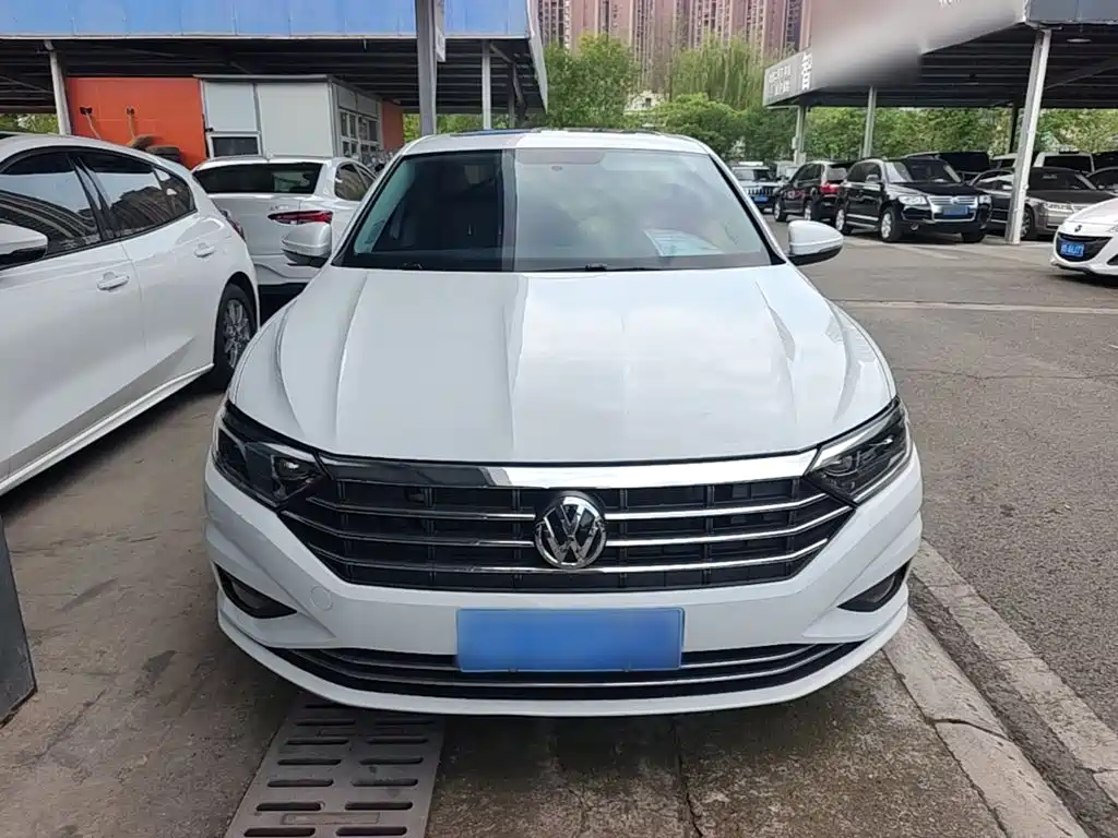 Volkswagen Sagitar 2022