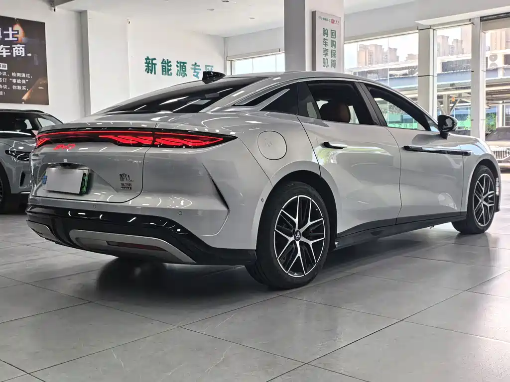 BYD Han L 2025 — фото 15
