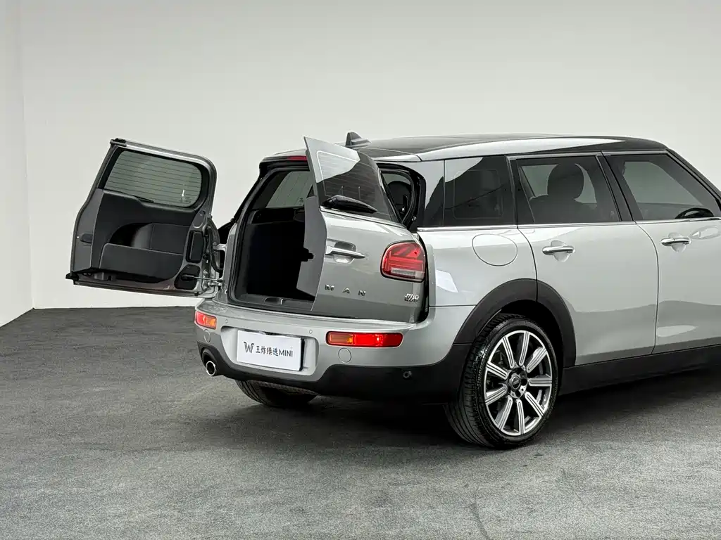 MINI Clubman 2023 — фото 20