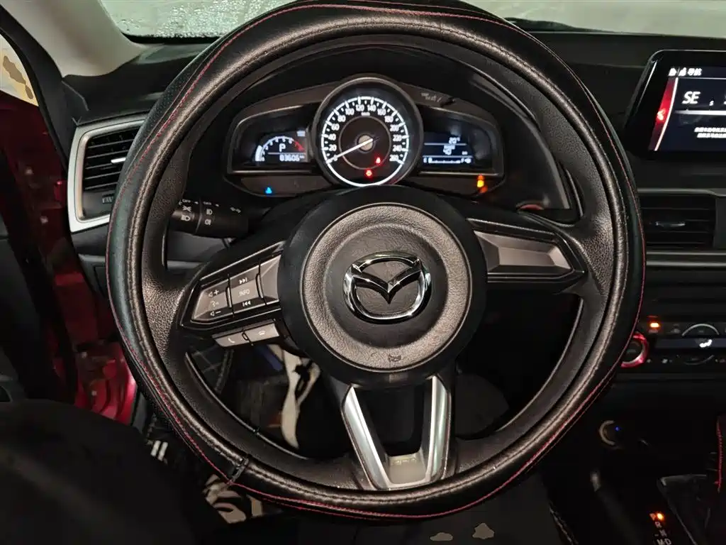 Mazda 3 Axela 2017 — фото 7