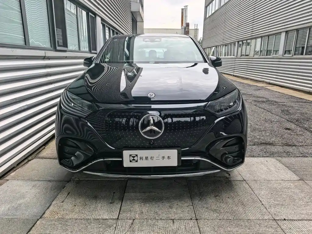Mercedes-Benz EQE SUV 2025 — фото 2