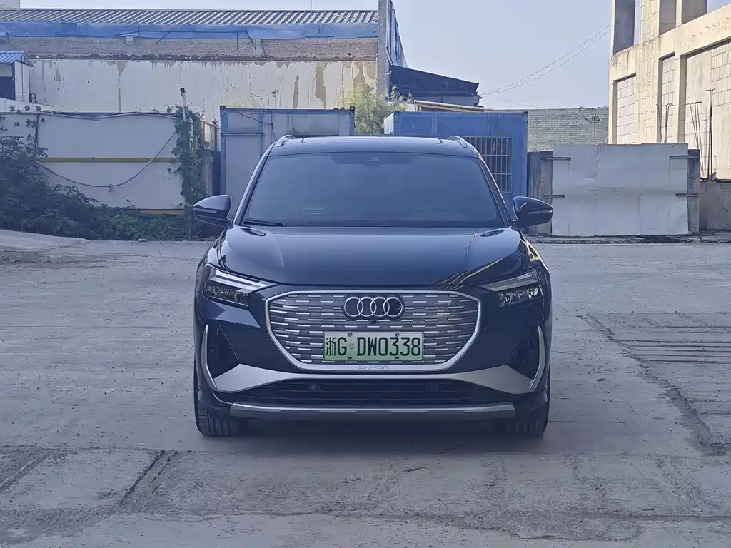 Audi Q4 e-tron 2024