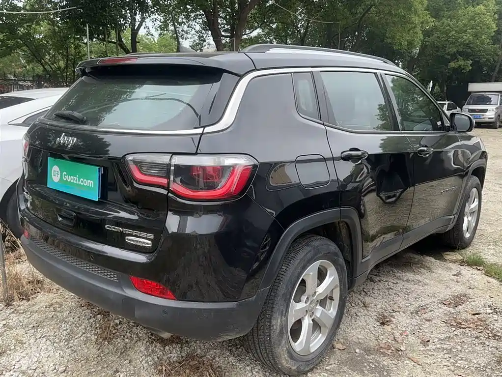Jeep Compass 2018 — фото 4