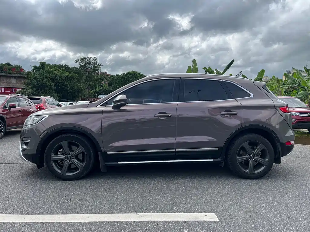 Lincoln MKC 2016