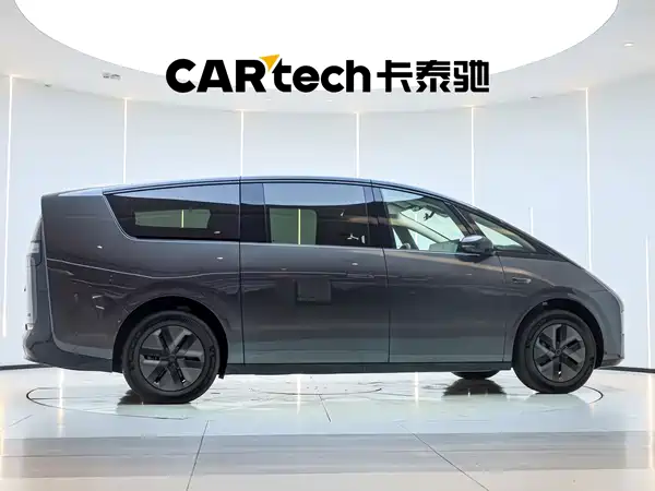 Li Auto MEGA 2025