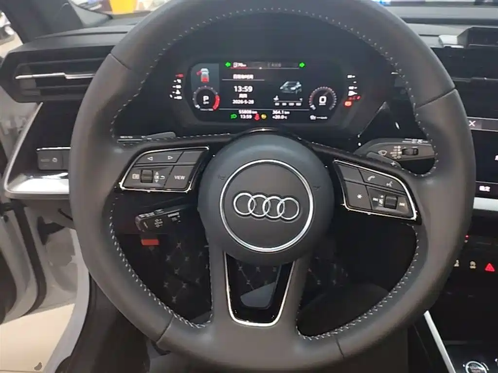 Audi A3 2021 — фото 11