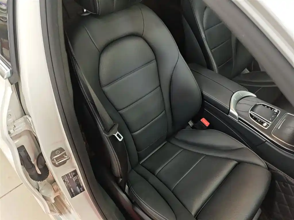 Mercedes-Benz C-Class 2022 — фото 25