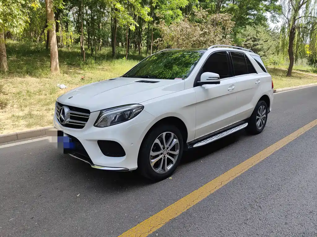 Mercedes-Benz GLE 2016 — фото 1