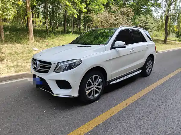 Mercedes-Benz GLE 2016