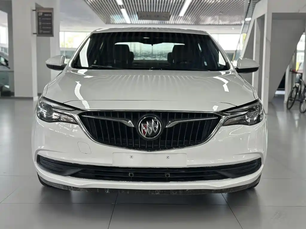 Buick Excelle 2018 — фото 2