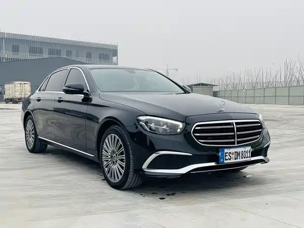 Mercedes-Benz E-Class 2023