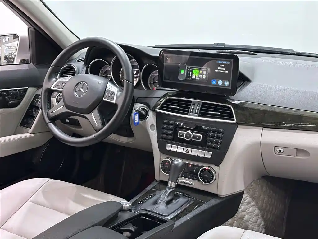 Mercedes-Benz C-Class 2013 — фото 11