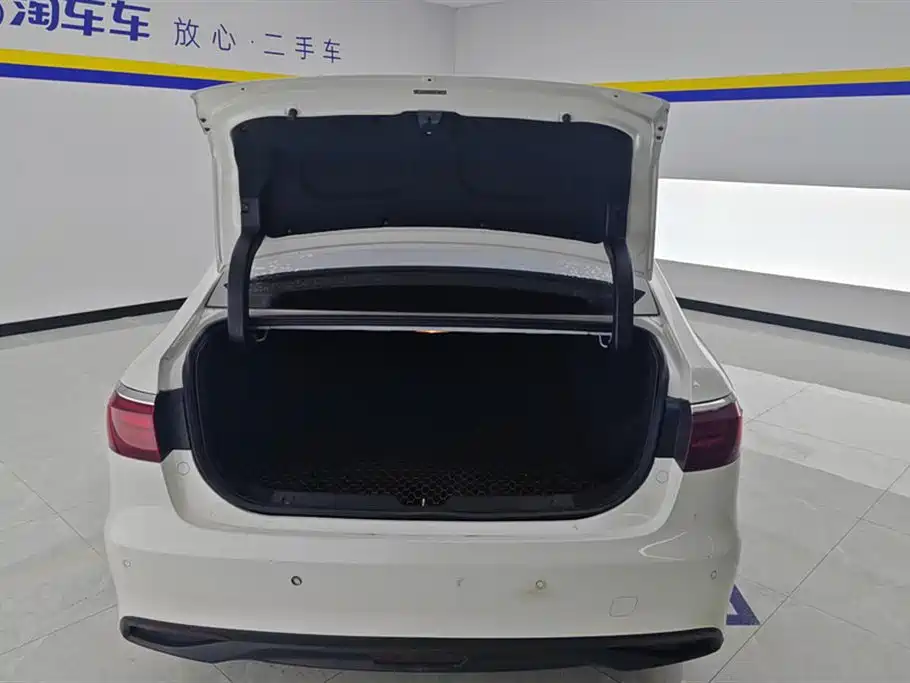 GAC Motor Trumpchi GA6 2019 — фото 4