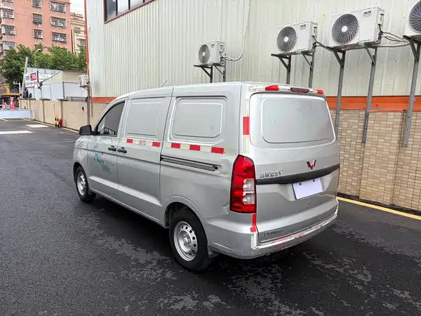 Wuling Hongguang V 2021