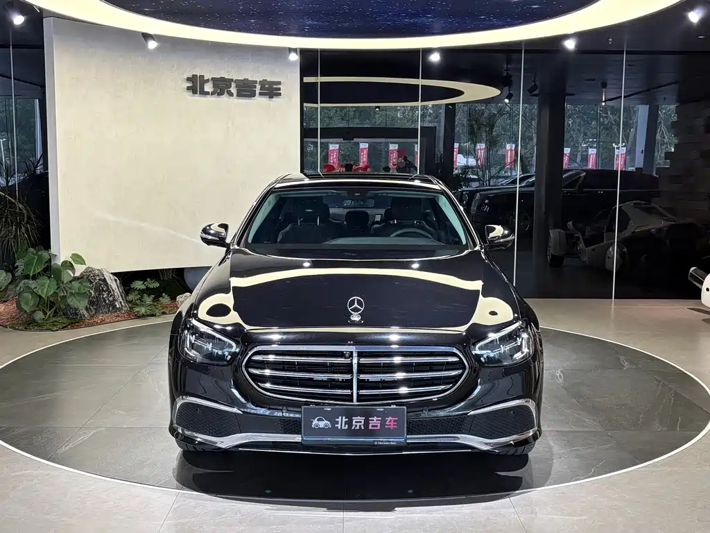 Mercedes-Benz E-Class 2023