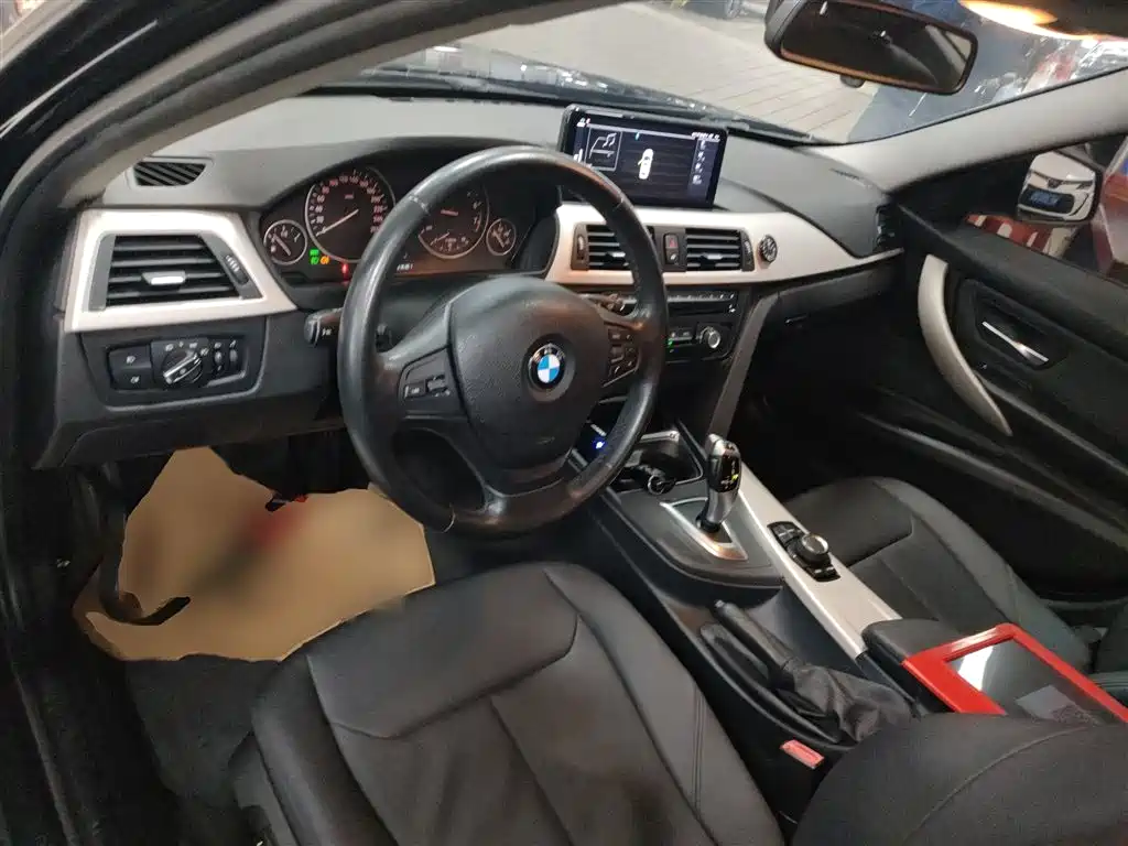 BMW 3 Series 2015 — фото 6