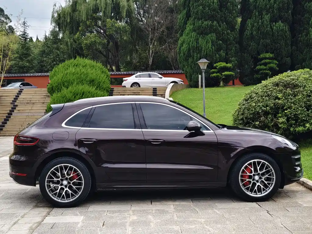 Porsche Macan 2015 — фото 38