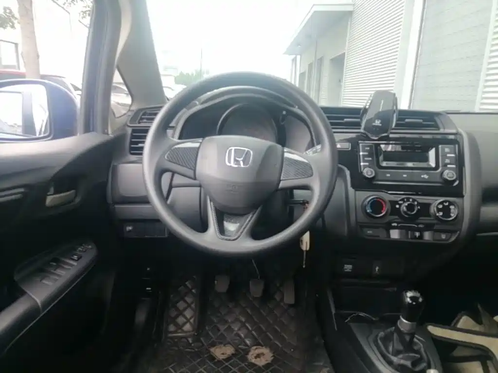 Honda Fit 2018 — фото 12