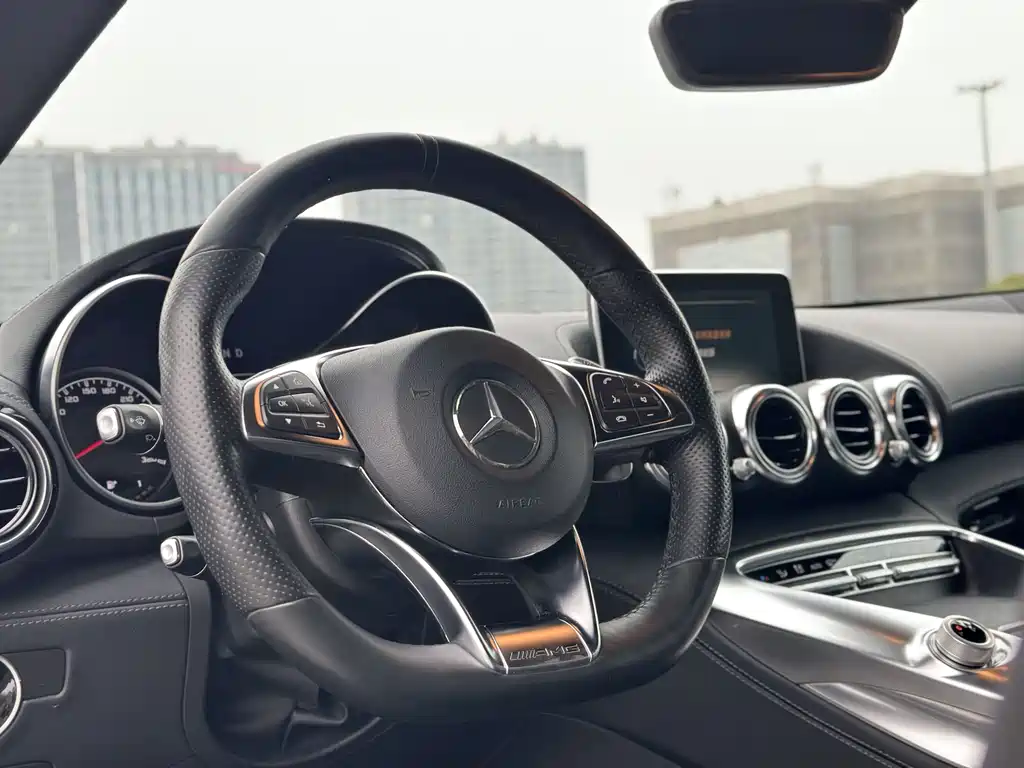 Mercedes-Benz AMG GT 2017 — фото 10
