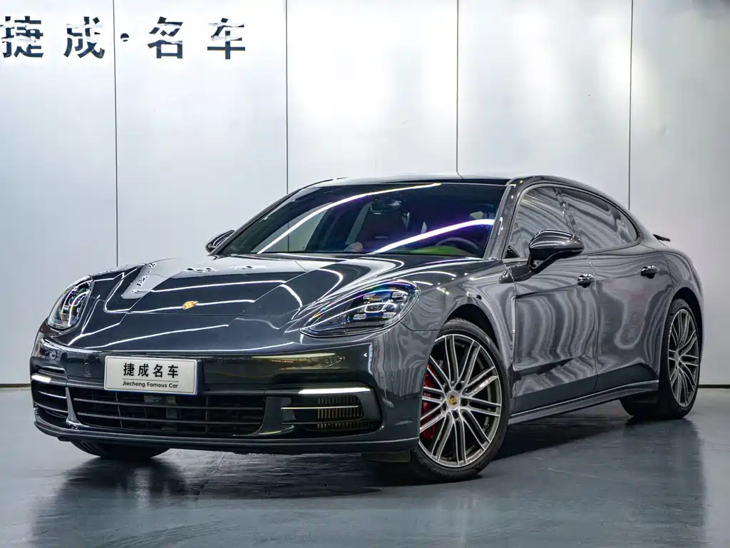 Porsche Panamera 2020 — фото 1