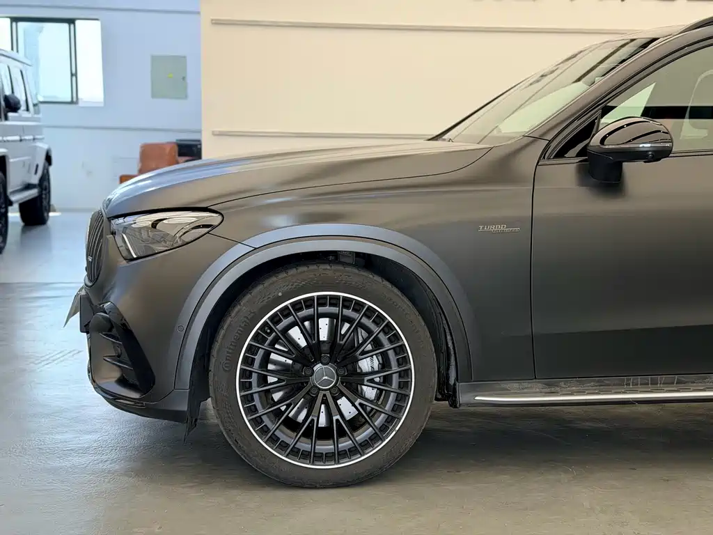 Mercedes-Benz GLC AMG 2025 — фото 3
