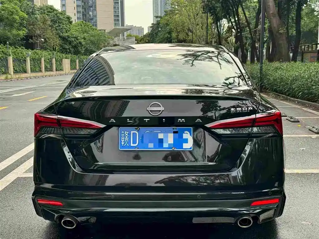 Nissan Teana 2024