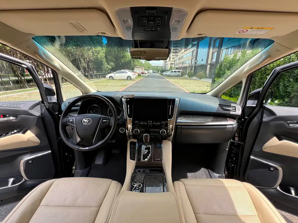 Toyota Alphard 2021 — фото 5