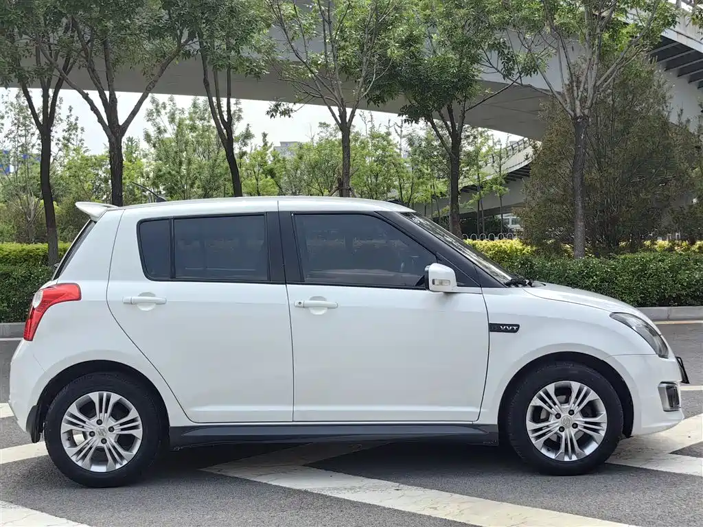 Suzuki Swift 2016 — фото 20
