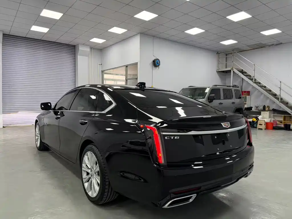 Cadillac CT6 2025 — фото 6