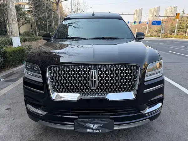Lincoln Navigator 2020