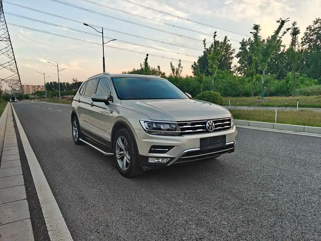 Volkswagen Tiguan L 2020 — фото 3