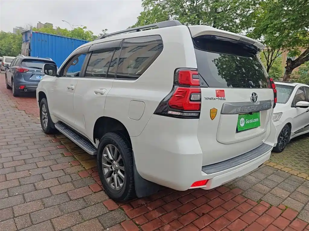 Toyota Prado 2018 — фото 5