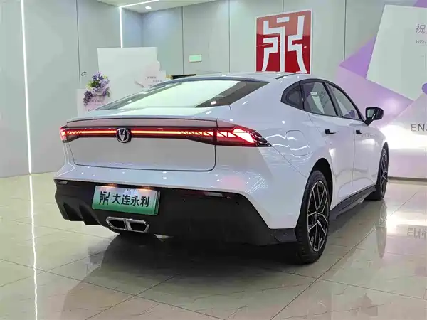Changan UNI-V Smart Electric Idd 2024