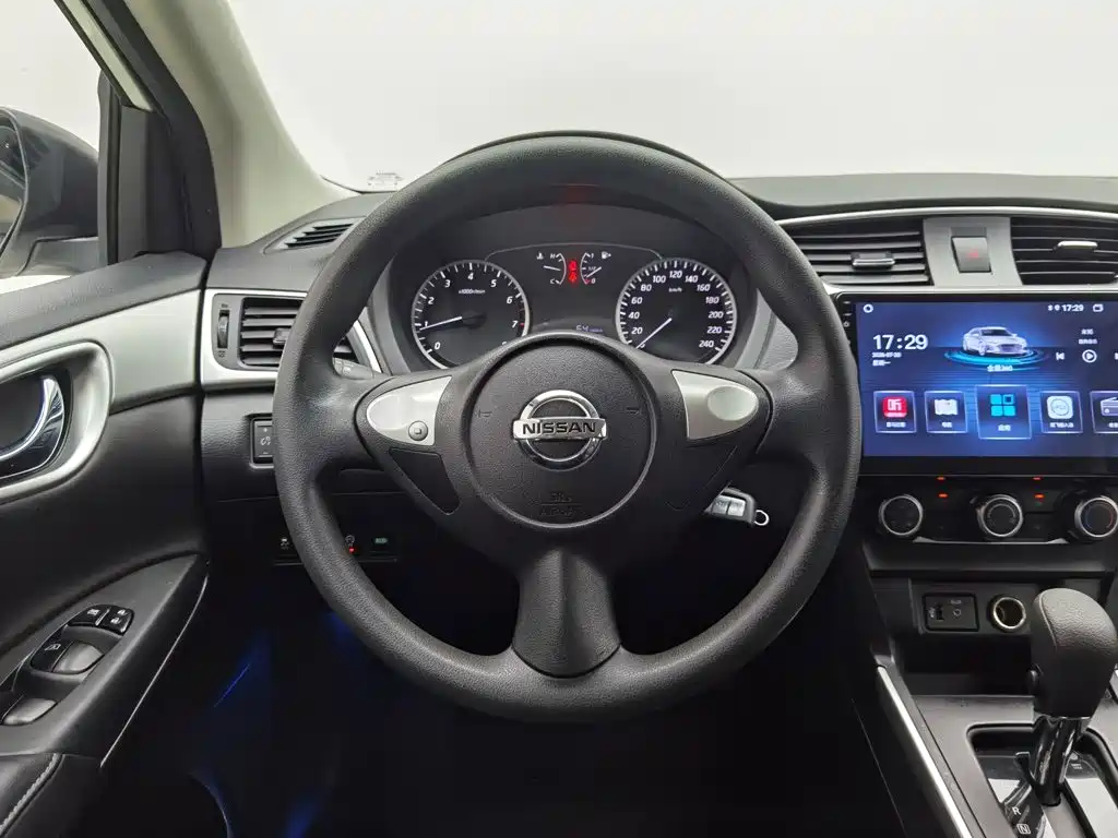 Nissan Sylphy 2023 — фото 11