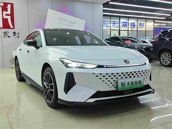 Changan UNI-V Smart Electric Idd 2024