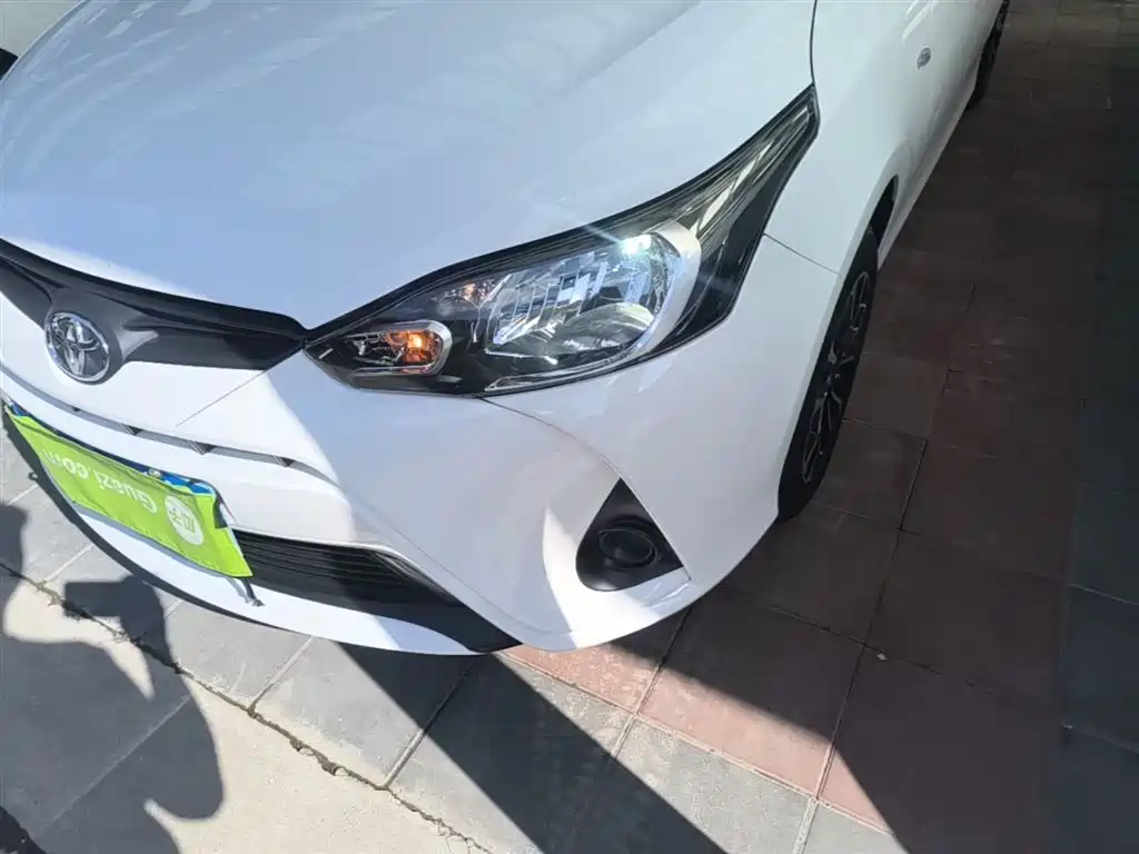 Toyota Yaris L 2021 — фото 24