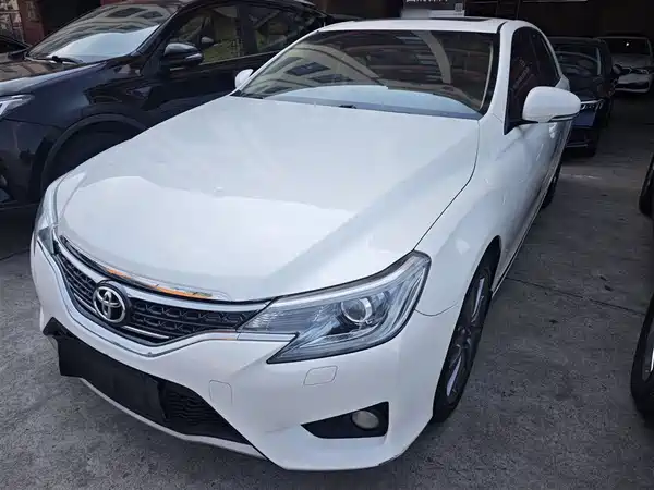 Toyota Reiz 2013