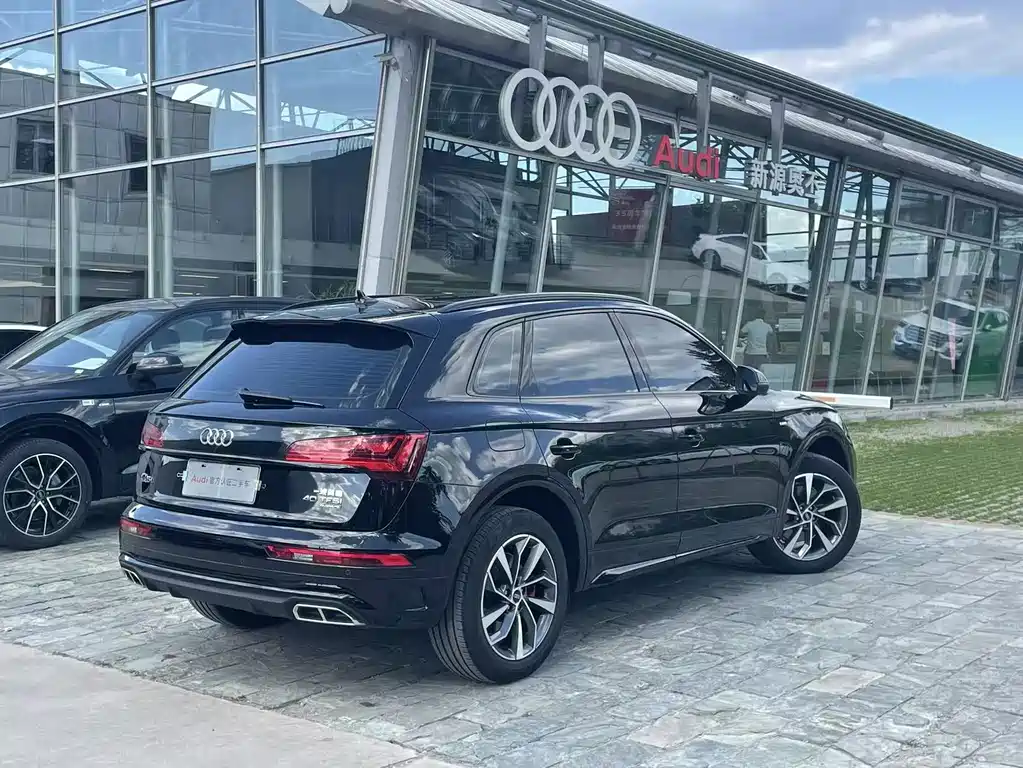 Audi Q5L 2024 — фото 7