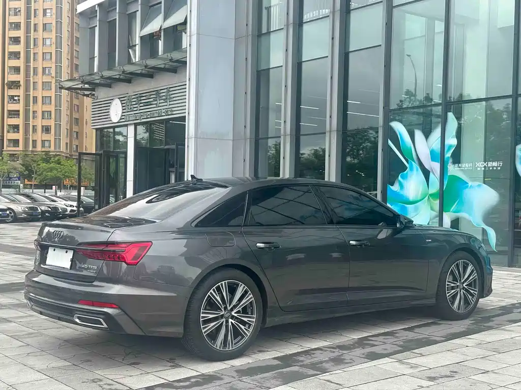 Audi A6L 2020
