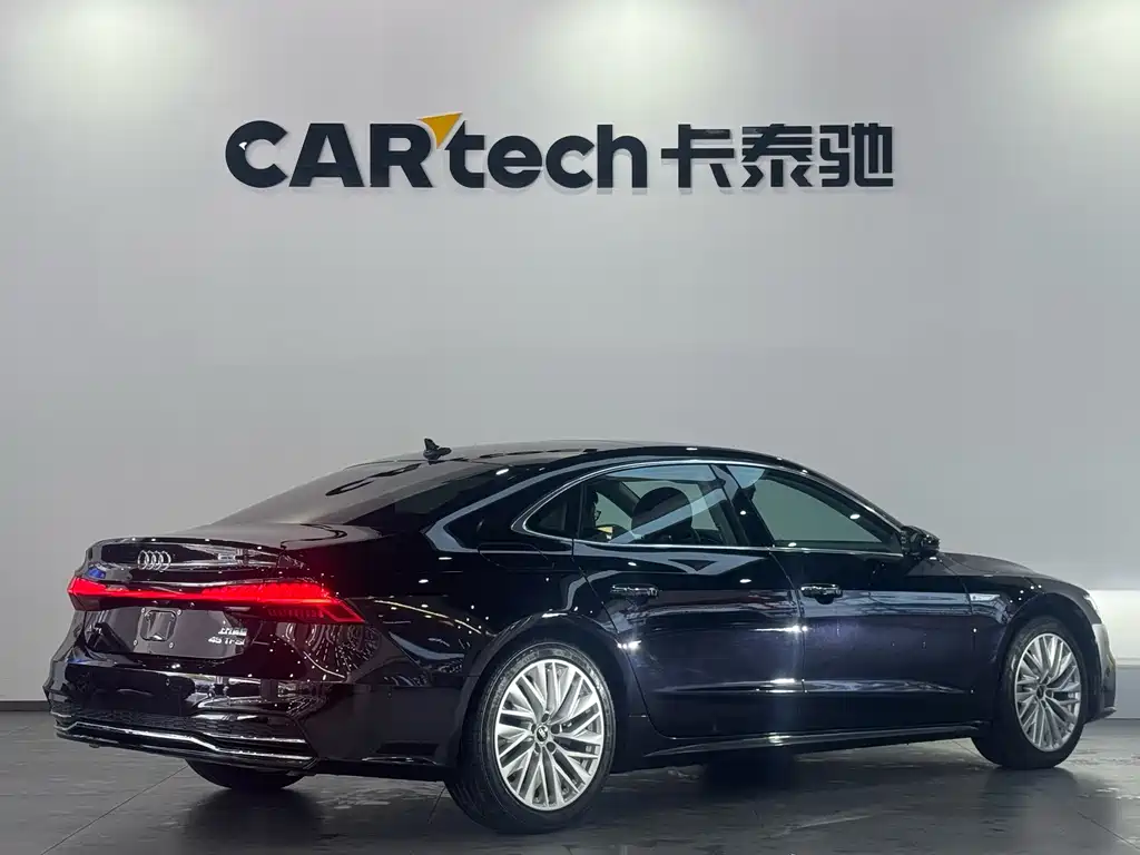 Audi A7L 2024 — фото 26