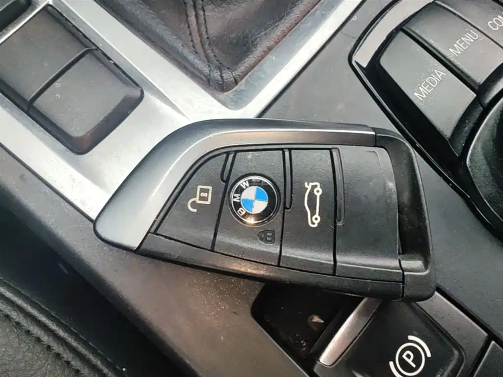 BMW 1 Series 2020 — фото 9