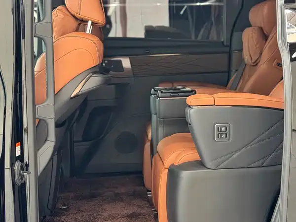 Toyota Vellfire 2026