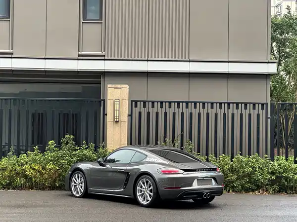 Porsche 718 2022