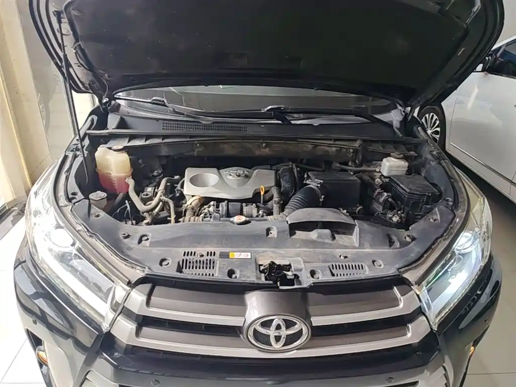 Toyota Highlander 2020 — фото 19