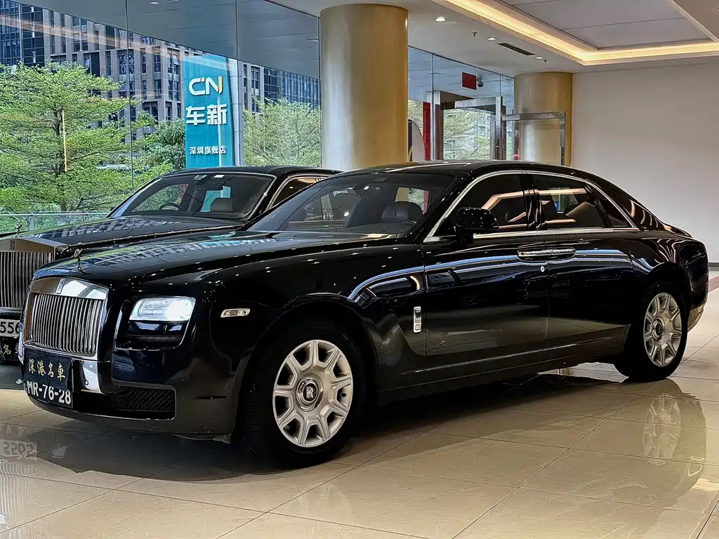 Rolls-Royce Ghost 2013 — фото 11