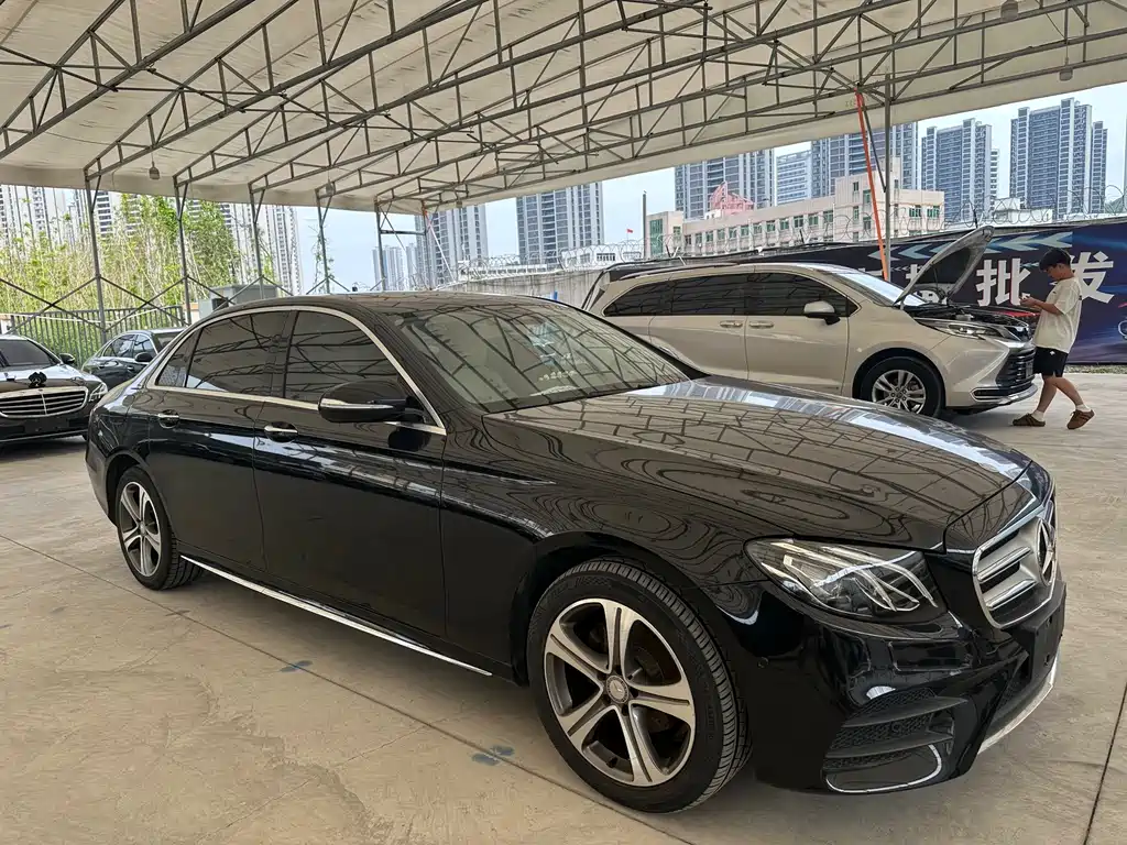 Mercedes-Benz E-Class 2017 — фото 4