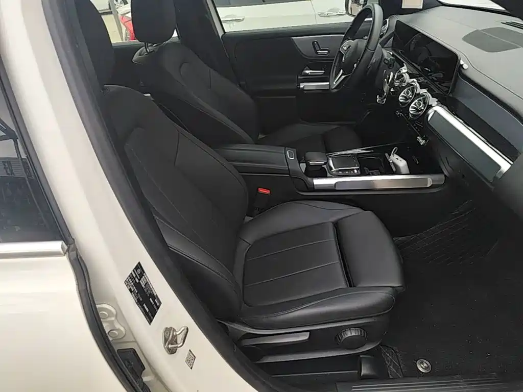 Mercedes-Benz GLB 2020 — фото 25